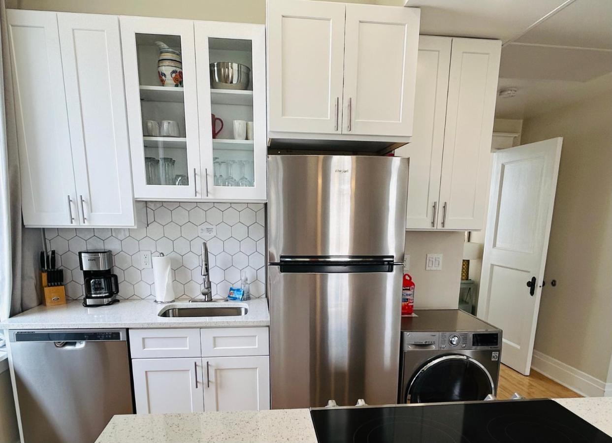 Downtown Digs-View Of The City! Stay Above Local Restaurants And Nightlife, Posh Amenities Heated Toilet Seat, Oversized Rain Shower Head In Glass Shower, In-Unit Laundry, One Garage Parking Spot Boise Exterior foto